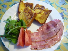 朝食にいかが？やさしいフレンチトースト♡