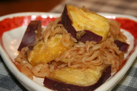 切干し大根とさつまの煮物