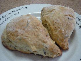 **apple tea scone**
