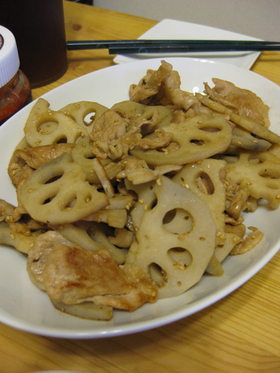 ラー油がピリリ！豚肉の炒め物