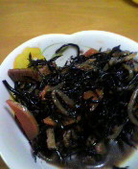 ベーコン入りひじきの煮物