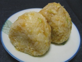 味噌きゃべつのおにぎり