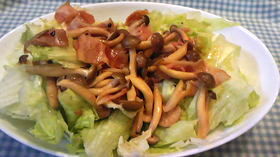 おいしい♪しめじとベーコンのサラダ