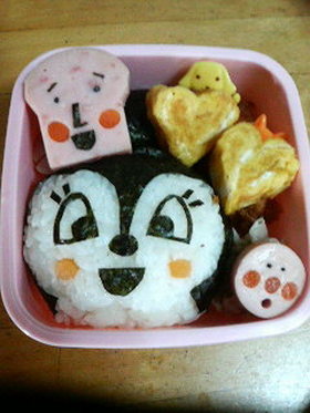 ◆キャラ弁◆海苔で作る黒ドキンちゃん