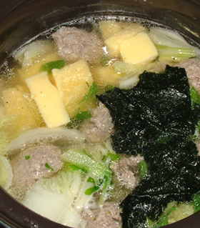 タイ料理☆海苔と豆腐の肉団子入りスープ
