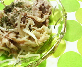 簡単✿豚バラと❀もやしの✿チーズ炒め