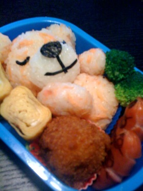 お弁当　クマサンおにぎり