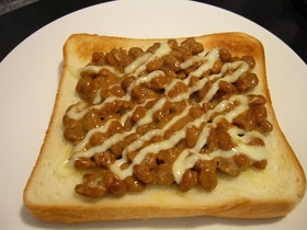 くせになる★納豆トースト