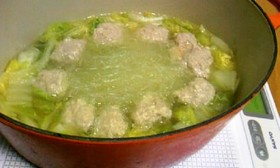 中華風肉団子鍋