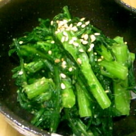 春菊の味噌胡麻和え