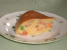 日曜日のお昼は　炊飯器でカレーケーキ♪　激うま！
