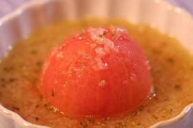 まるまるトマトのスープ