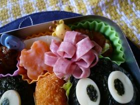 お花のハム＊キャラ弁おかず＊