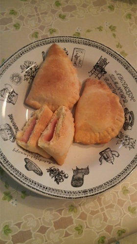 ホットケーキミックスで簡単♪カルツォーネ