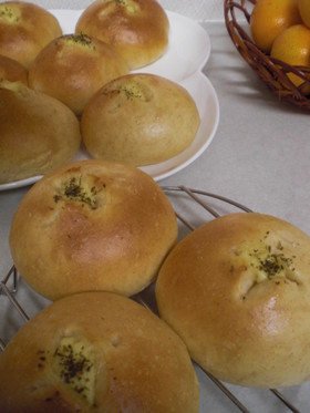 全粒粉ブレンドなの♪ポテトチーズパン。