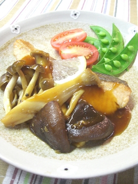 鮭のムニエル☆きのこのレモン醤油ソース