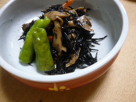 芽ひじきと白舞茸の煮物