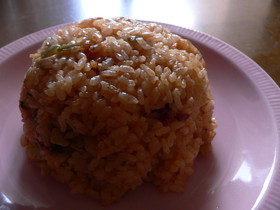 炊飯器で炊くチキンライス
