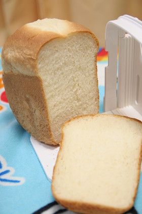 ふんわりかる～い食パン