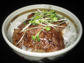 ガッツリ！ビフテキ丼