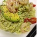海老とアボカドの冷製パスタ。