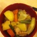 鶏肉とじゃがいもの煮物