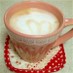 牛乳を泡だててカフェラテ